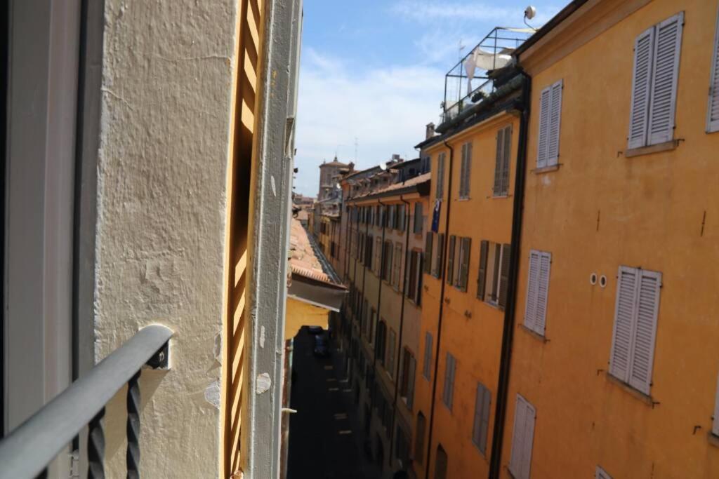 Appartement La Casa In Via Della Torre à Modène Extérieur photo